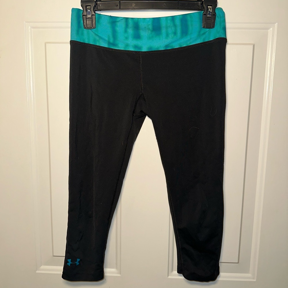 Girls Under Armour Black Capri Leggings with Teal Waistband